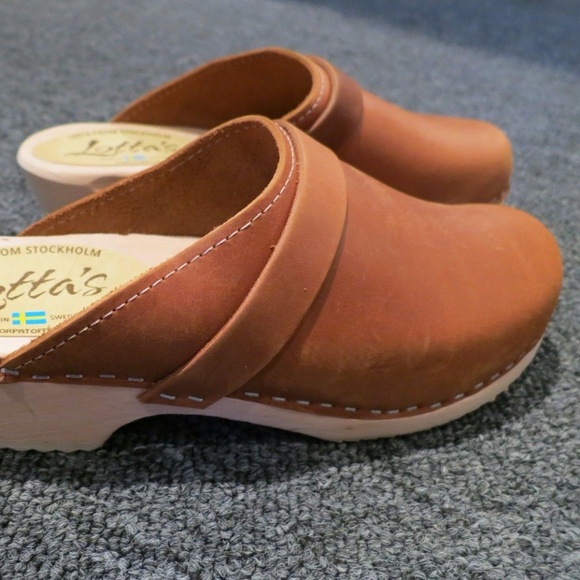 Shoes - ISO Lotta from Stockholm Clogs in a 38 or 37